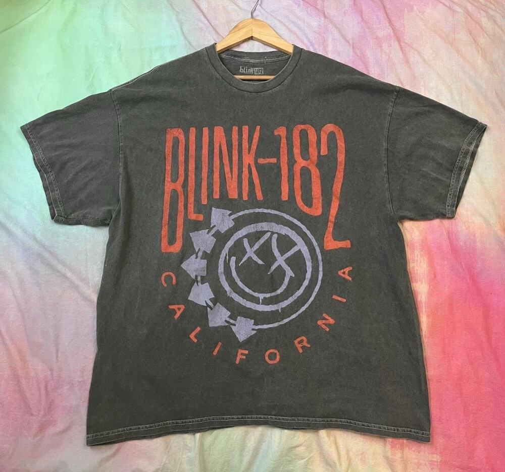 Blink-182 Graphic T-Shirt Oversized Tee Dress Urban Outfitters Vintage Size S/M